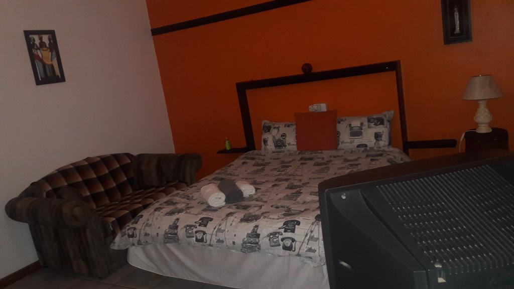 Guesthouse Villa Nina Окаханджа Экстерьер фото